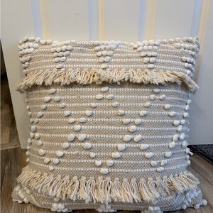 Urban86 Cream Textured Pillow